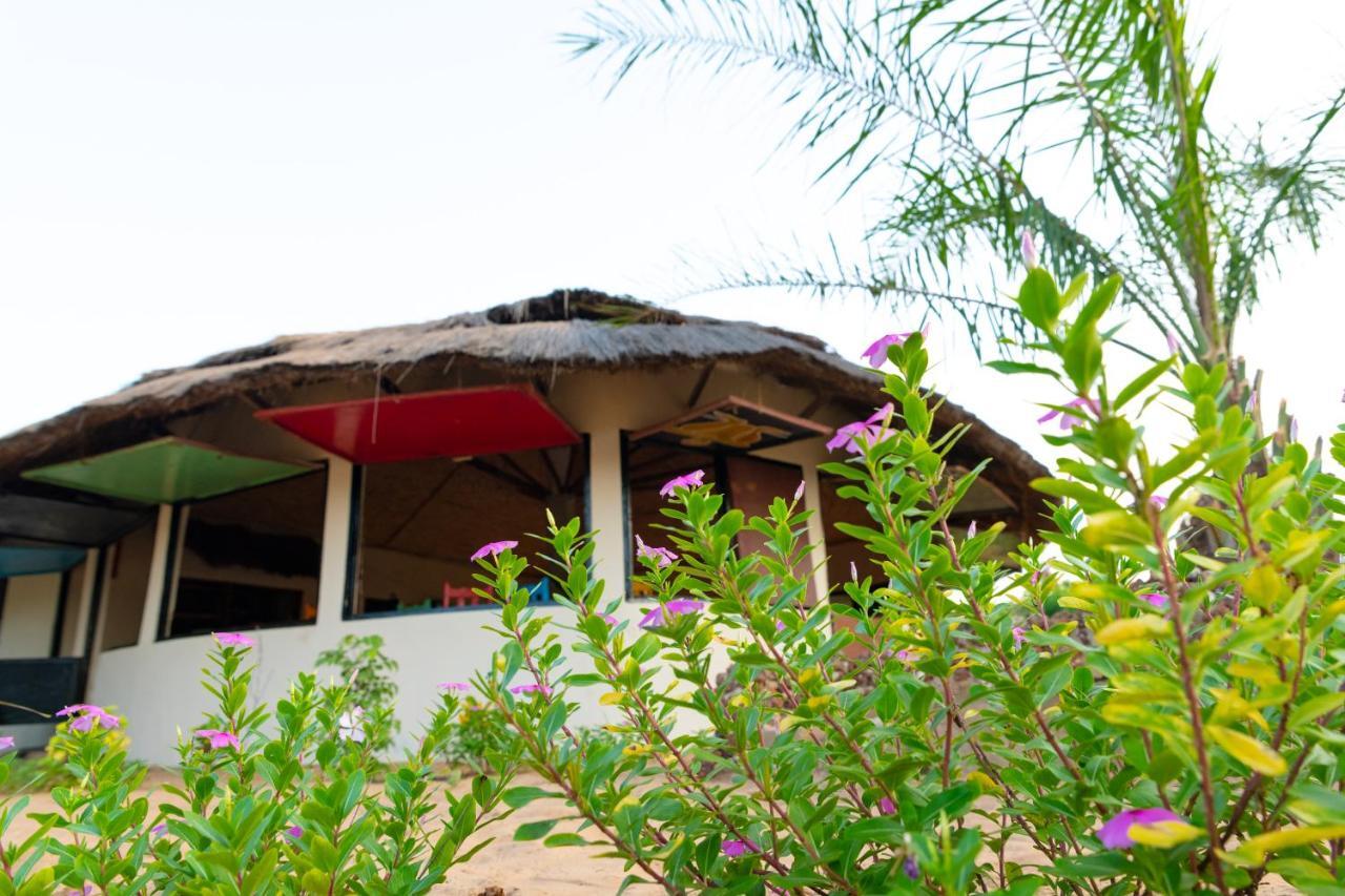 Tamba Kuruba Eco-Lodge Folonko Extérieur photo