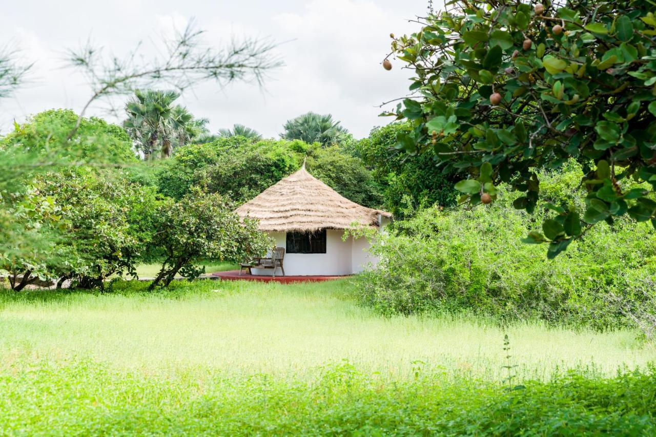 Tamba Kuruba Eco-Lodge Folonko Extérieur photo