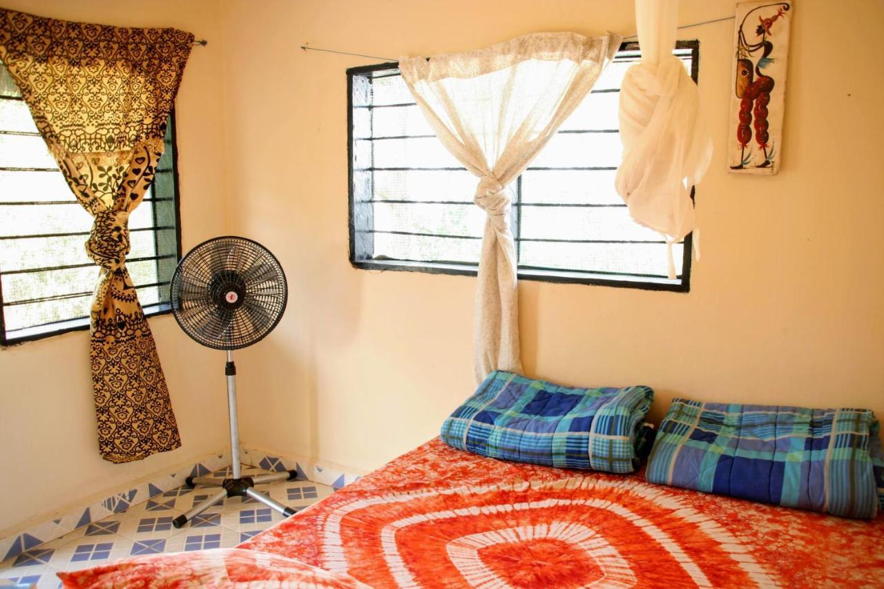 Tamba Kuruba Eco-Lodge Folonko Extérieur photo